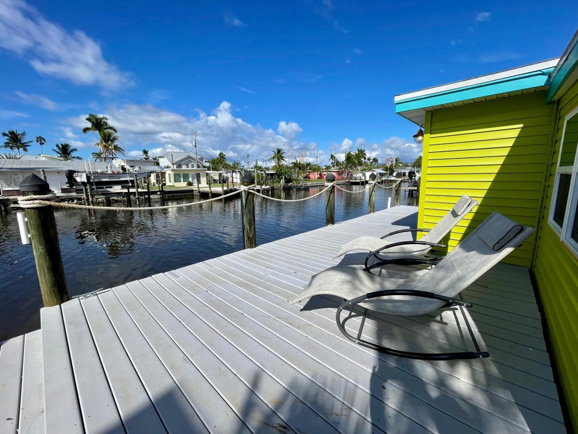 Fishermen'S Paradise In Matlacha Exterior photo
